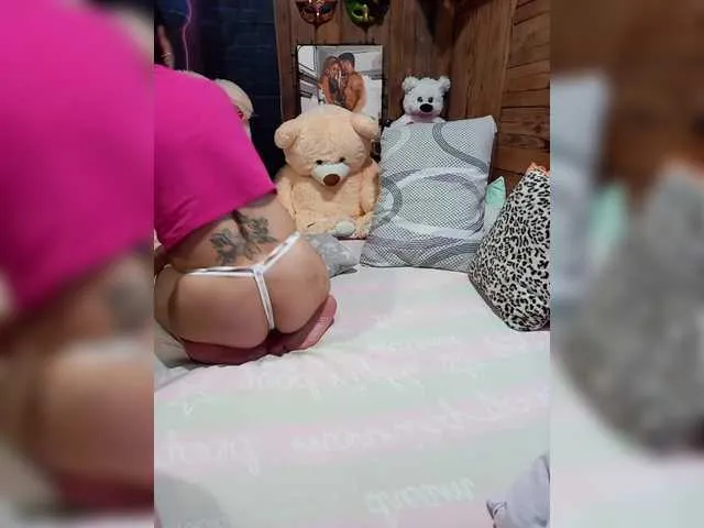 JenCampbell – webcam model profile photo Image 10