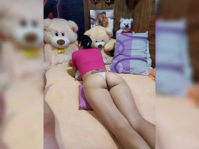 JenCampbell – webcam model profile photo Image 17