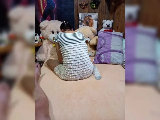 JenCampbell – webcam model profile photo Image 19