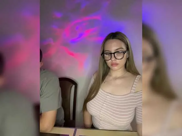 AshleyPusset – webcam model profile photo Image 8