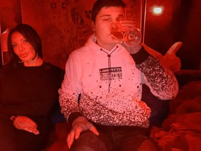 CinthiaCM – webcam model profile photo Image 3