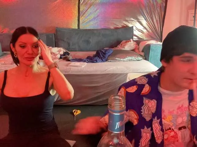 CinthiaCM – webcam model profile photo Image 9