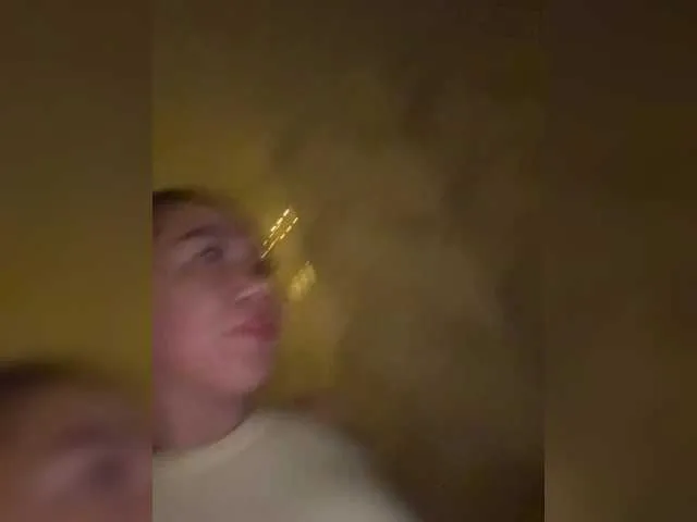 AuryPineda – webcam model profile photo Image 4