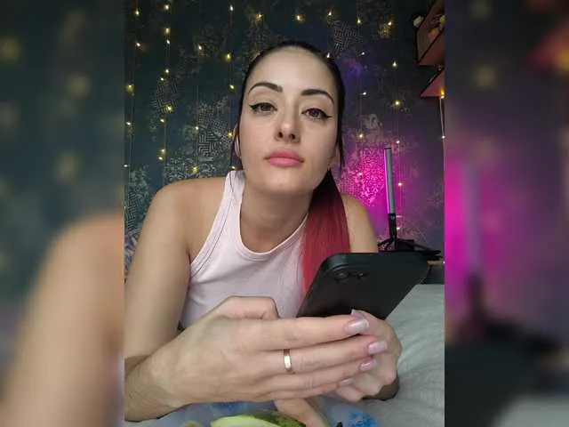 SexyyNana – webcam model profile photo Image 12