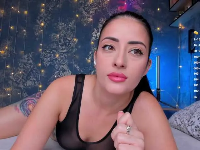 SexyyNana – webcam model profile photo Image 16