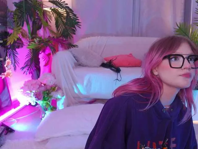 CrazyWine – webcam model profile photo