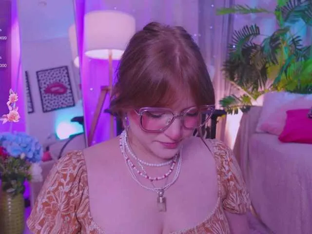 SkyLumen – webcam model profile photo Image 10