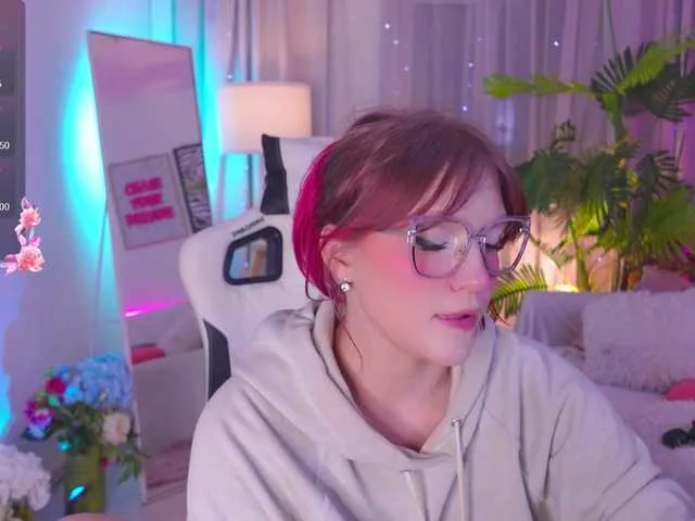 SkyLumen – webcam model profile photo Image 4