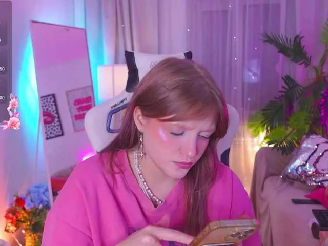 SkyLumen – webcam model profile photo Image 7