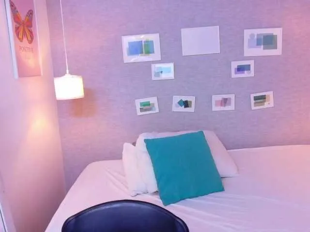 AmyBelmontt – webcam model profile photo Image 15