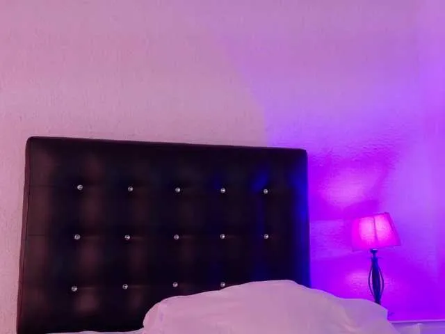 AmyBelmontt – webcam model profile photo Image 19