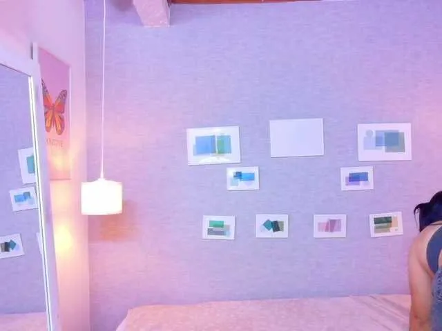 AmyBelmontt – webcam model profile photo Image 5