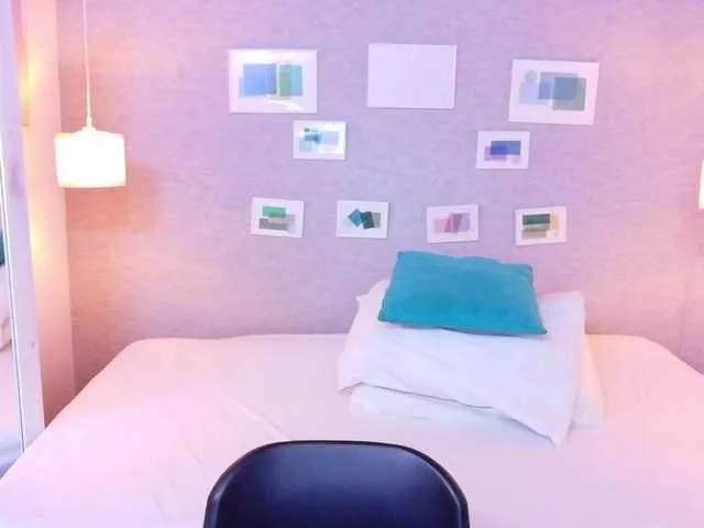 AmyBelmontt – webcam model profile photo Image 6