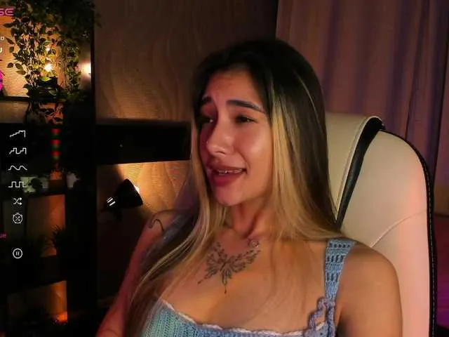 CassieGil – webcam model profile photo Image 19