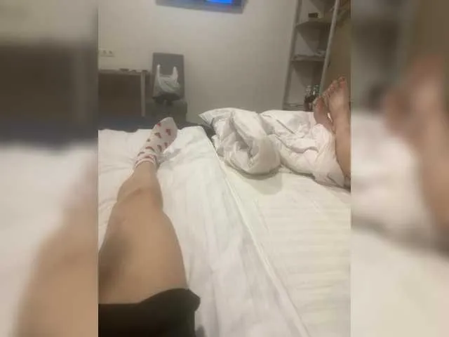 angelwavy – webcam model profile photo Image 3