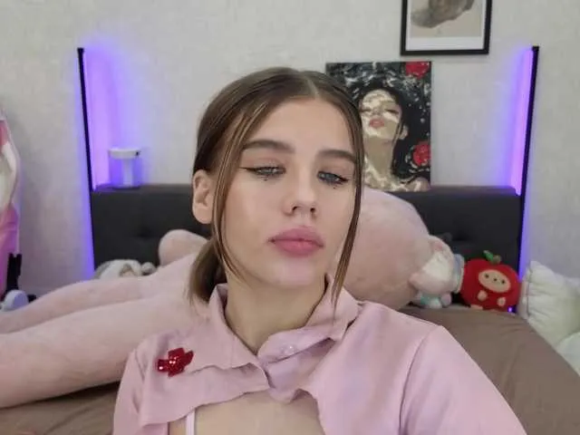 cuteluci_ – webcam model profile photo Image 10