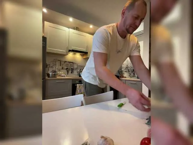 DonorDi – webcam model profile photo