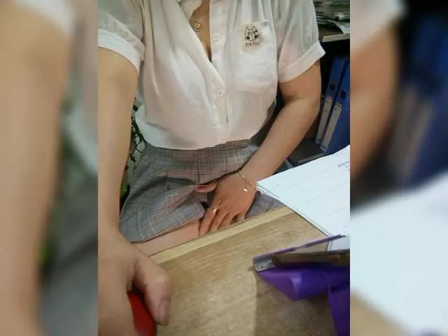 CassieGil – webcam model profile photo Image 7