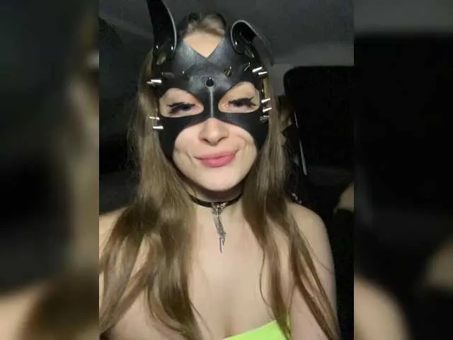 NILMINI-SHERON – webcam model profile photo Image 11