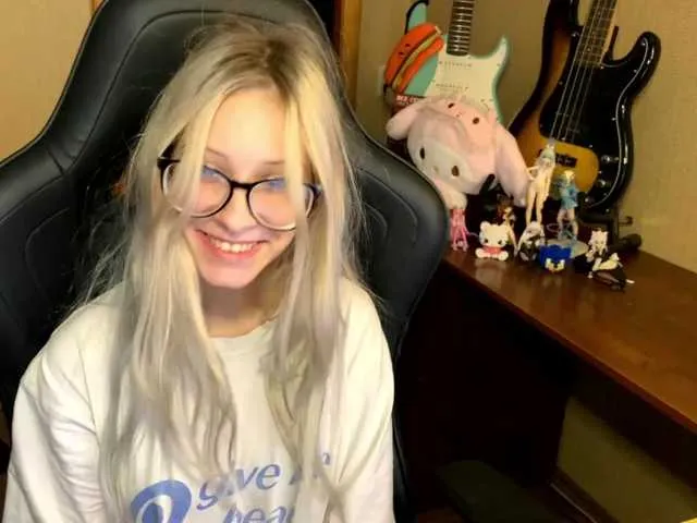 ElainLuv – webcam model profile photo