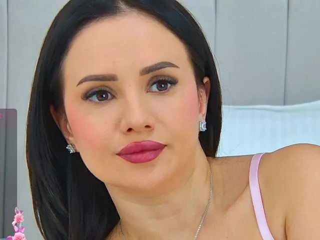 Emma_Lunny – webcam model profile photo Image 15