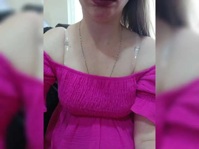 CassieGil – webcam model profile photo Image 8