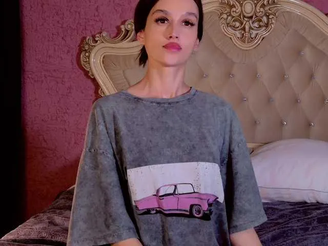 SkyLumen – webcam model profile photo Image 18