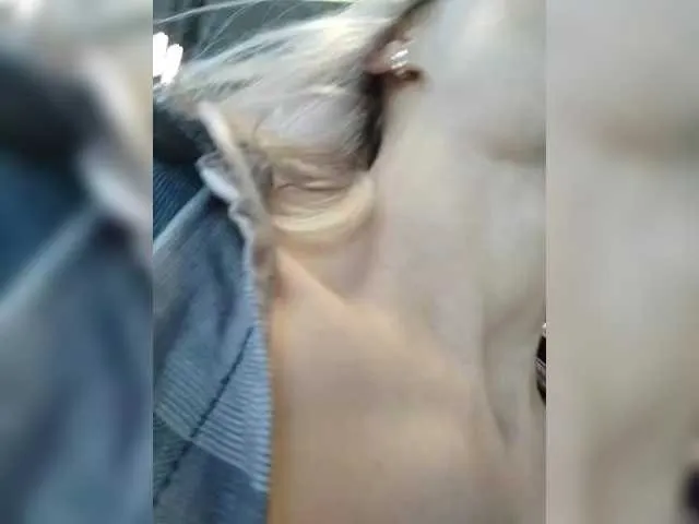 AllisonAdams – webcam model profile photo Image 17