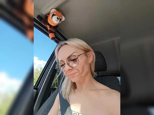 AllisonAdams – webcam model profile photo Image 19