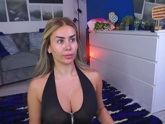 SkyLumen – webcam model profile photo Image 10