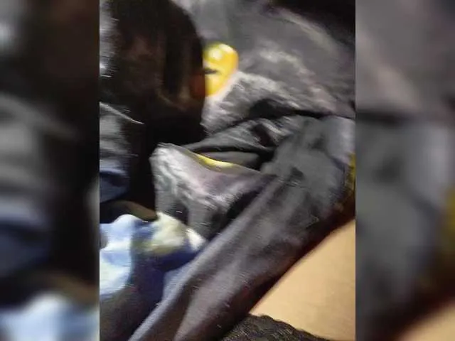 les_bains69 – webcam model profile photo Image 2