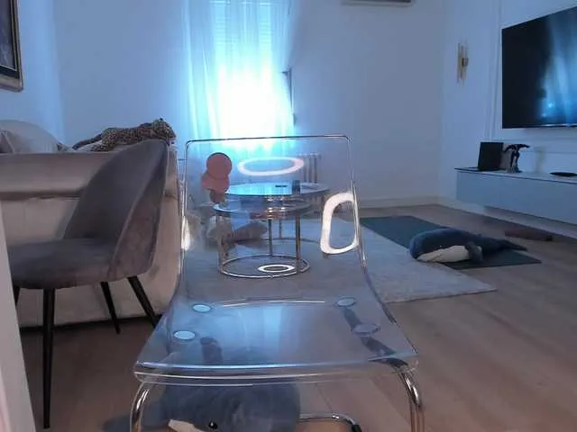 AmyBelmontt – webcam model profile photo Image 10