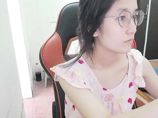 Emma_Lunny – webcam model profile photo Image 11