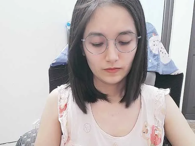 Emma_Lunny – webcam model profile photo Image 7