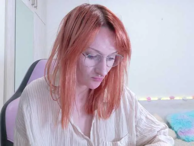 CassieGil – webcam model profile photo Image 15