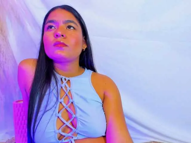 AmyBelmontt – webcam model profile photo Image 11