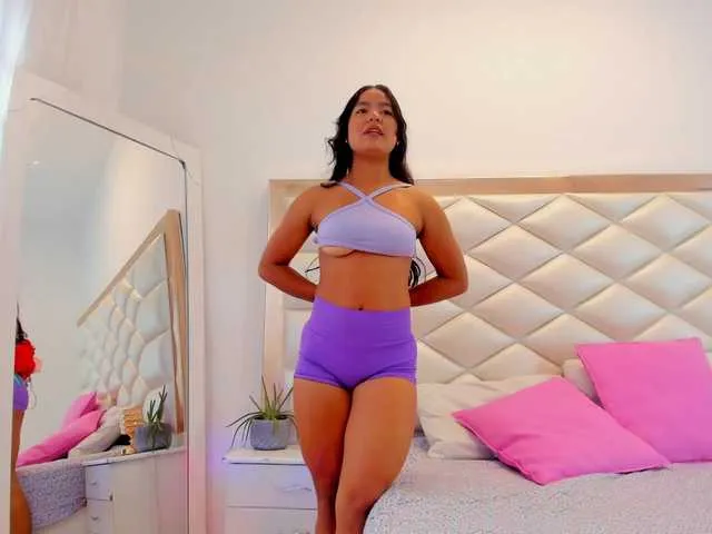 AmyBelmontt – webcam model profile photo Image 9