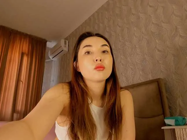 SkyLumen – webcam model profile photo Image 14