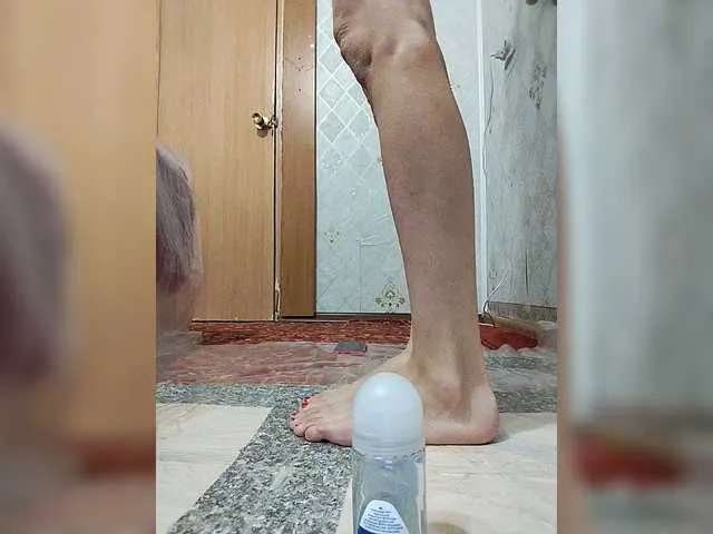 LucieHells – webcam model profile photo Image 16