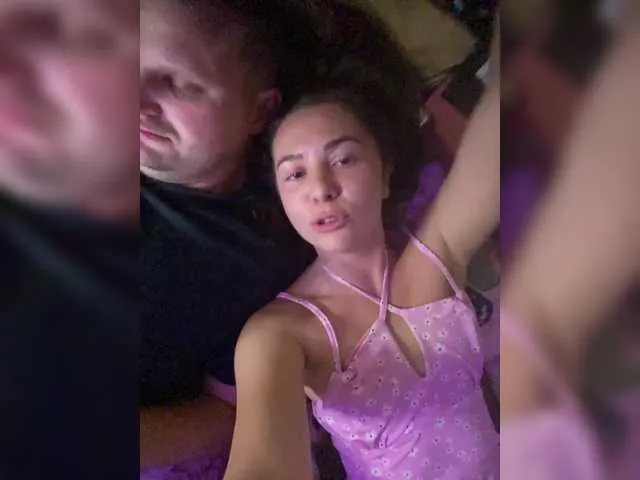 WildgirlShow – webcam model profile photo Image 5