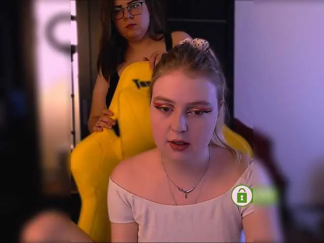 ZoeMurphy – webcam model profile photo Image 19