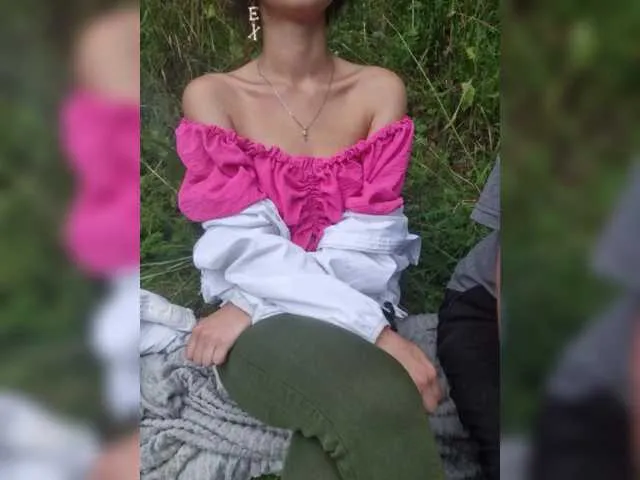 DarkDea – webcam model profile photo Image 9