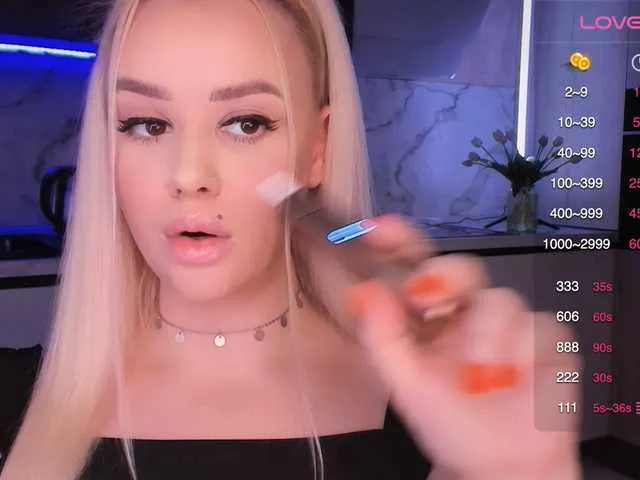 preetypeach – webcam model profile photo Image 12