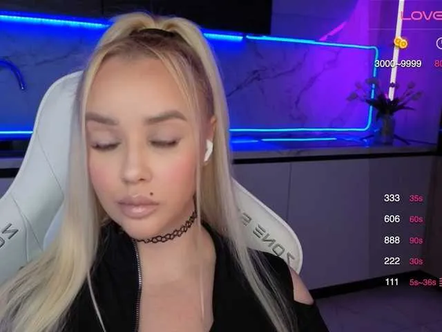 preetypeach – webcam model profile photo Image 16