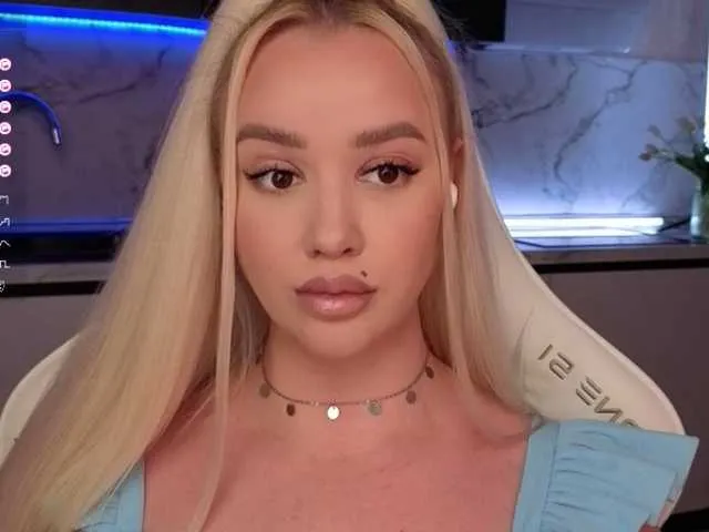 preetypeach – webcam model profile photo Image 18