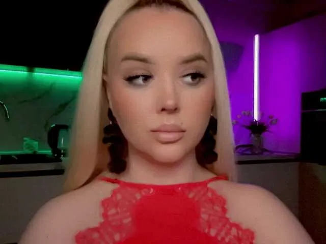 preetypeach – webcam model profile photo Image 5