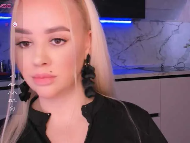 preetypeach – webcam model profile photo Image 9