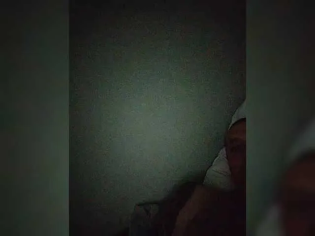 magic_rousse – webcam model profile photo Image 3