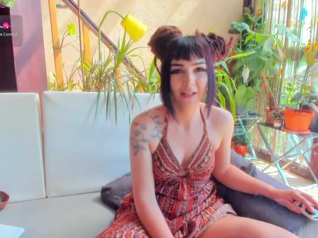 DanicaMonro – webcam model profile photo Image 7