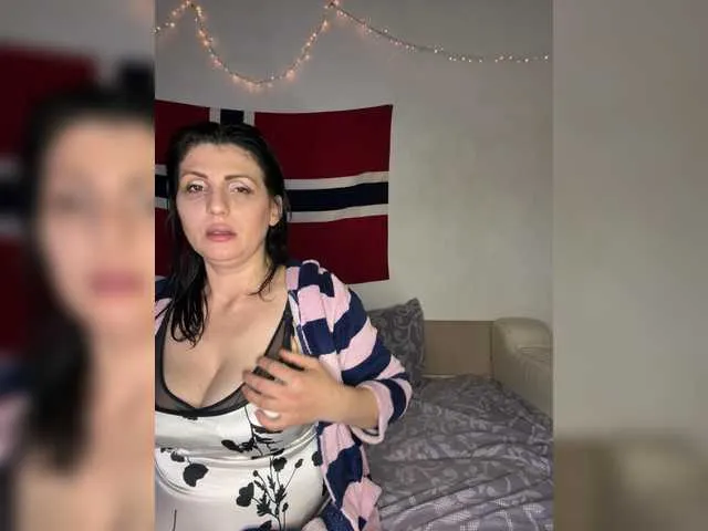 milaivanova – webcam model profile photo Image 14